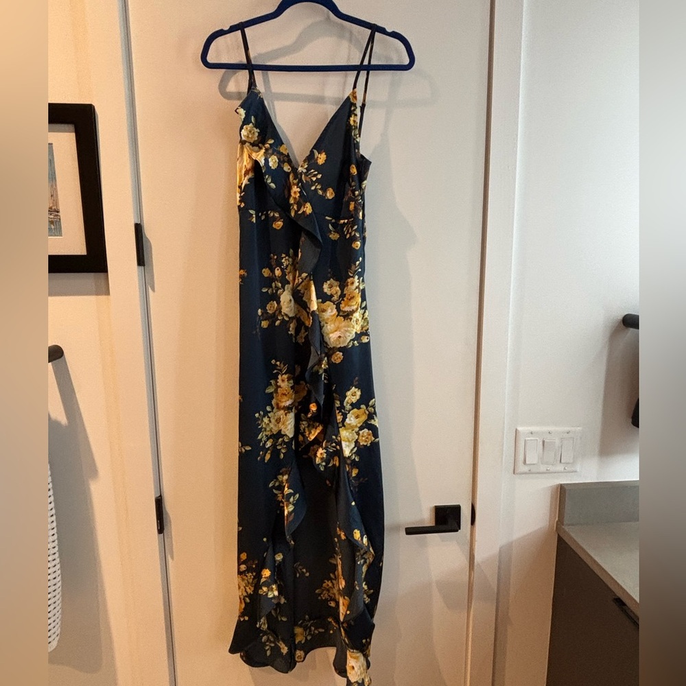 Vici Blue and Yellow Sundress Spaghetti Strap V-Neck